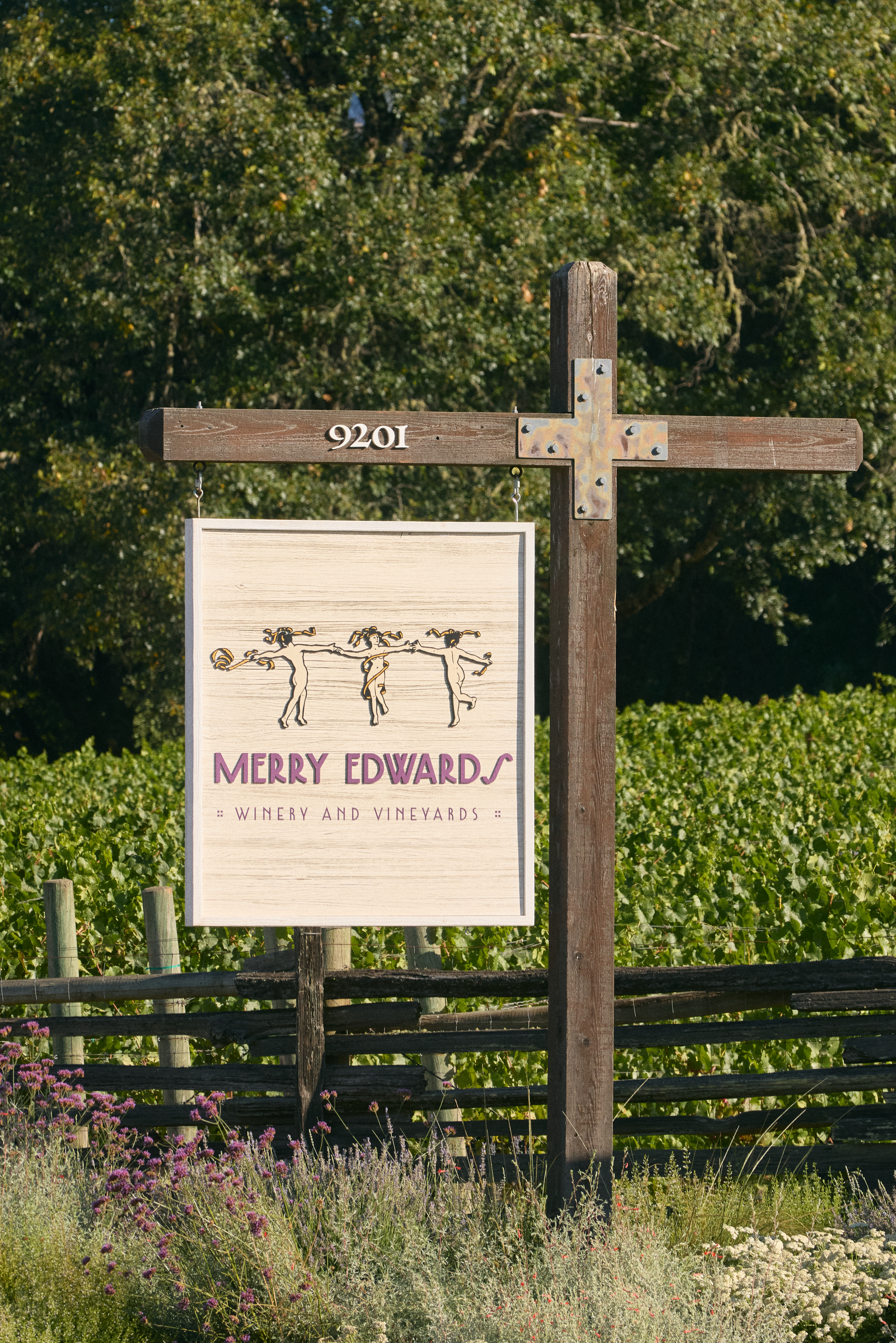 012_260730_MerryEdwards_487A7464